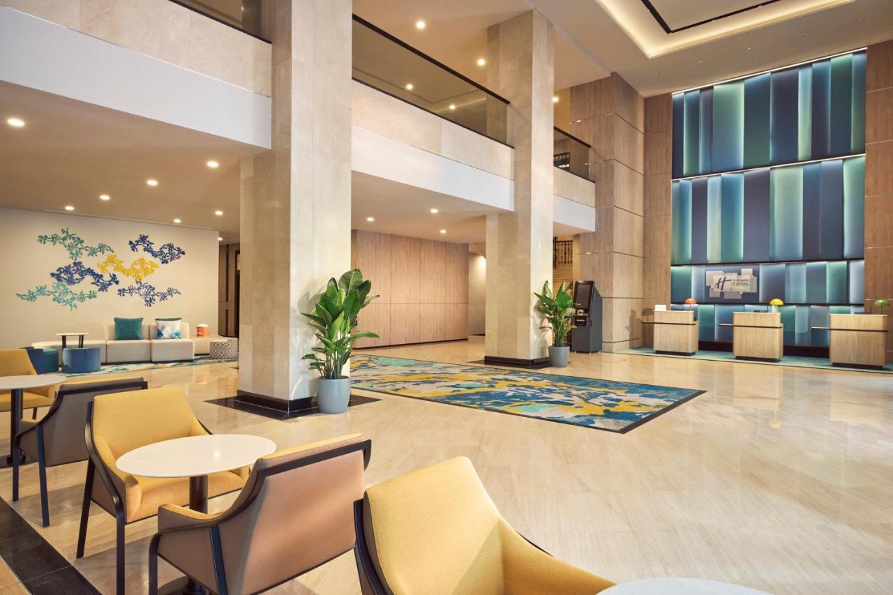 Holiday Inn Express & Suites Singapore Novena, An Ihg Hotel Exterior photo